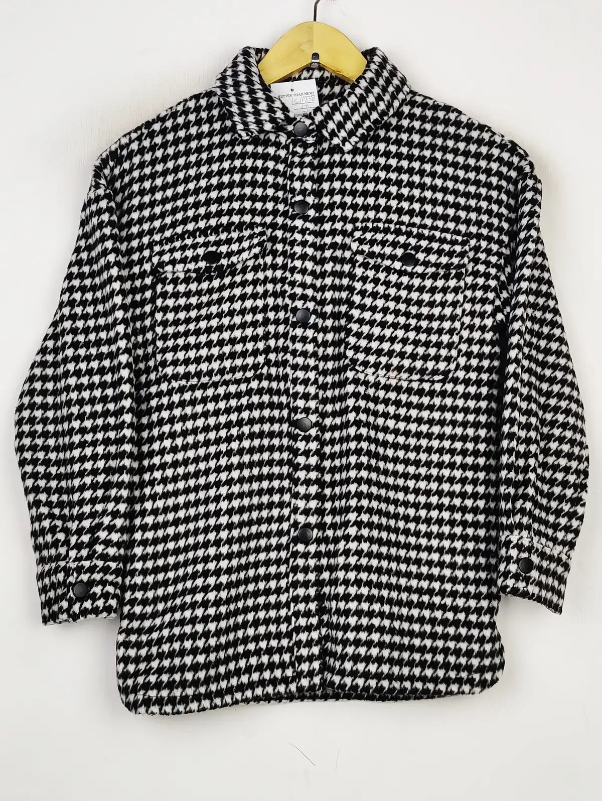 Buy online pre-used pre-loved 100% authentic & Original branded Unknown Brand (LS-11938) available in Pakistan. Top international brands avilable.