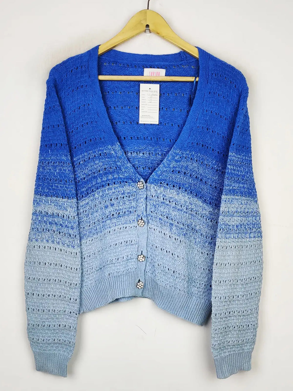 Buy online pre-used pre-loved 100% authentic & Original branded Savida (LS-12019) available in Pakistan. Top international brands avilable.