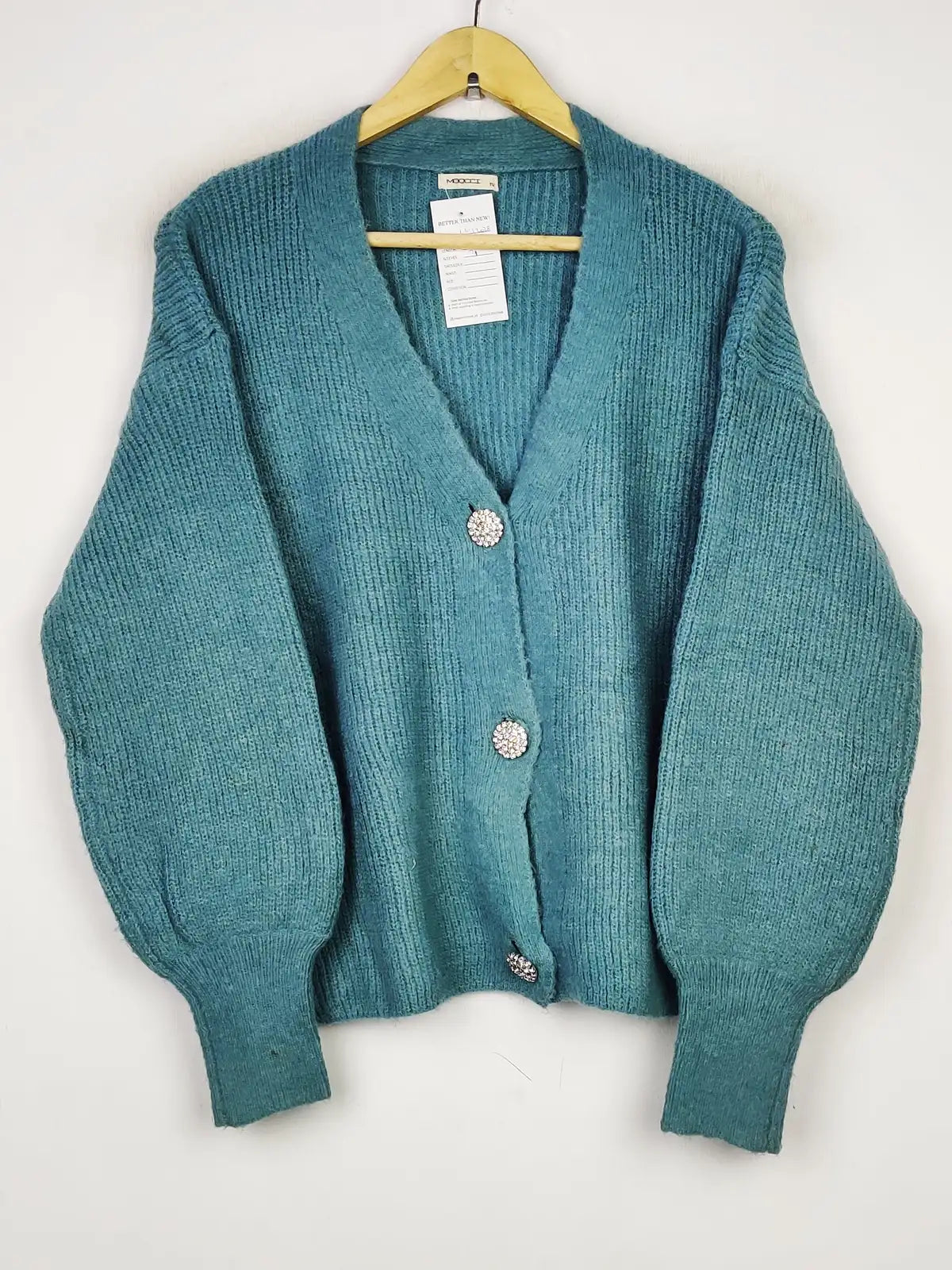 Buy online pre-used pre-loved 100% authentic & Original branded Moocci (LS-12028) available in Pakistan. Top international brands avilable.