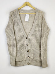 Buy online pre-used pre-loved 100% authentic & Original branded Oasis (LS-12077) available in Pakistan. Top international brands avilable.