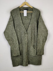 Buy online pre-used pre-loved 100% authentic & Original branded Marks & Spencer (LS-12082) available in Pakistan. Top international brands avilable.