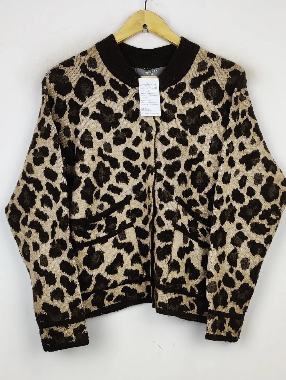 Buy online pre-used pre-loved 100% authentic & Original branded Primark (LS-12090) available in Pakistan. Top international brands avilable.