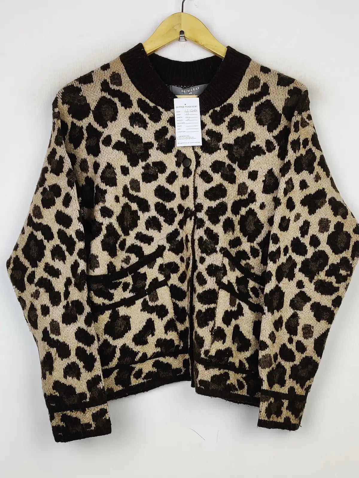 Buy online pre-used pre-loved 100% authentic & Original branded Primark (LS-12090) available in Pakistan. Top international brands avilable.