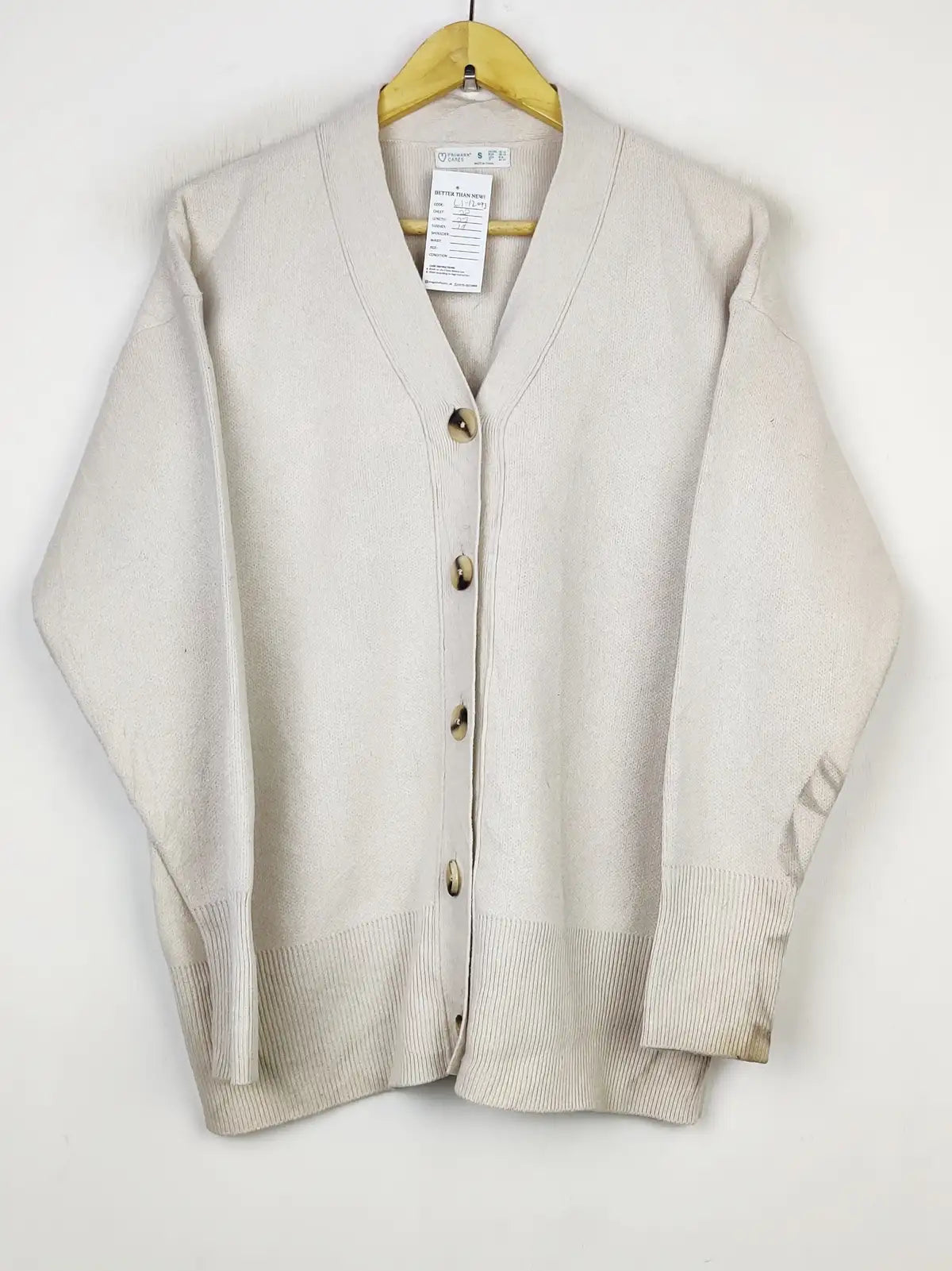 Buy online pre-used pre-loved 100% authentic & Original branded Primark (LS-12093) available in Pakistan. Top international brands avilable.