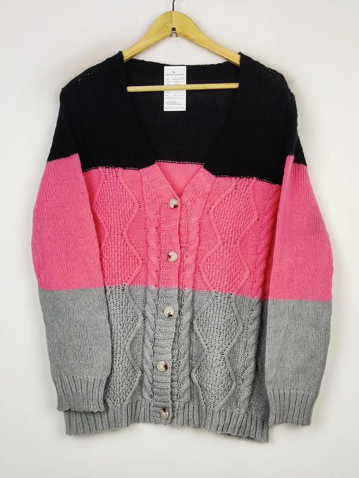 Buy online pre-used pre-loved 100% authentic & Original branded Unknown Brand (LS-12096) available in Pakistan. Top international brands avilable.