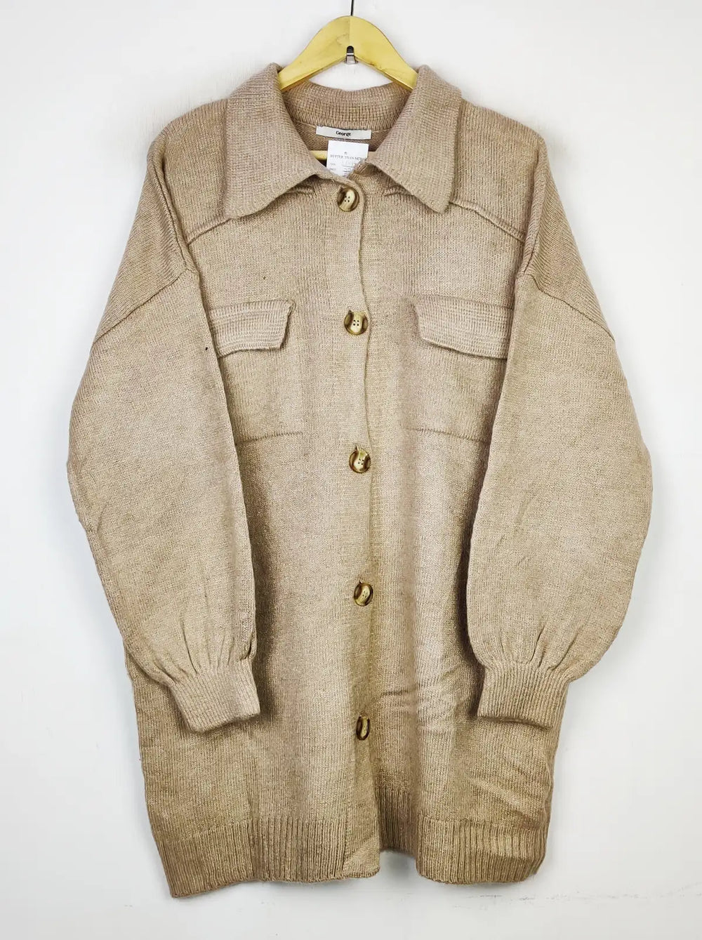 Buy online pre-used pre-loved 100% authentic & Original branded George (LS-12102) available in Pakistan. Top international brands avilable.