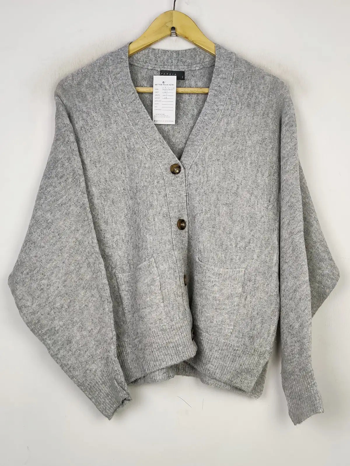 Buy online pre-used pre-loved 100% authentic & Original branded Papaya (LS-12107) available in Pakistan. Top international brands avilable.