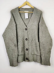 Buy online pre-used pre-loved 100% authentic & Original branded Primark (LS-12133) available in Pakistan. Top international brands avilable.