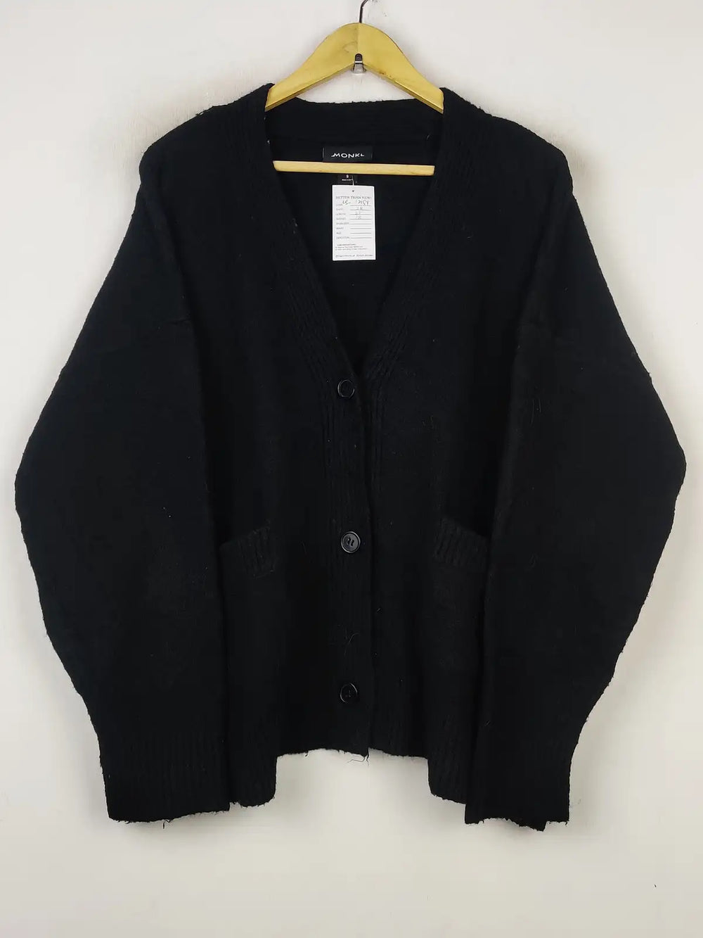 Buy online pre-used pre-loved 100% authentic & Original branded Monki (LS-12159) available in Pakistan. Top international brands avilable.