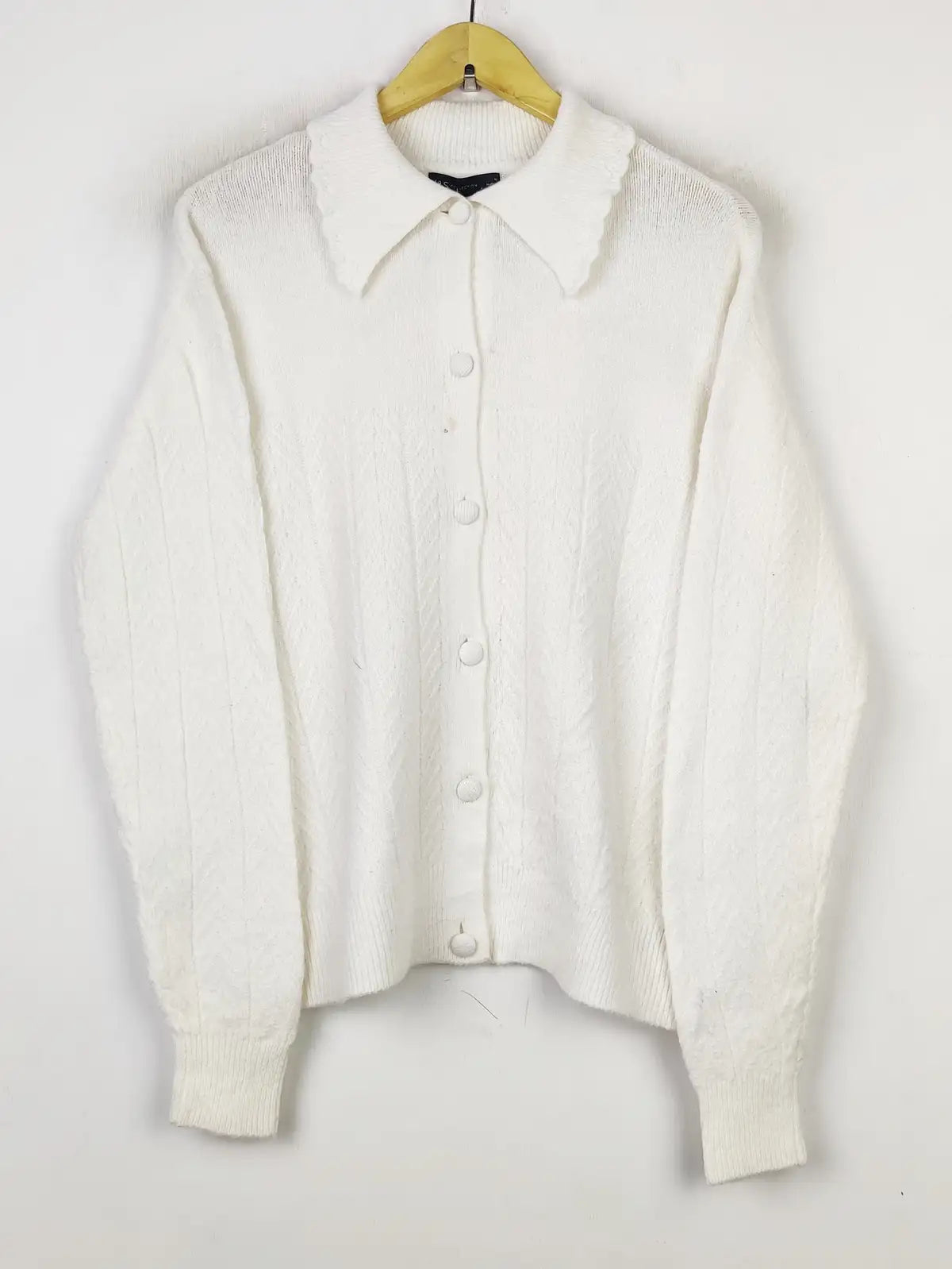 Buy online pre-used pre-loved 100% authentic & Original branded Marks & Spencer (LS-12161) available in Pakistan. Top international brands avilable.