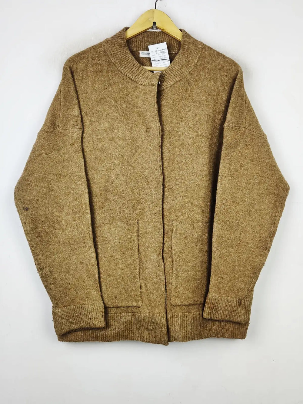 Buy online pre-used pre-loved 100% authentic & Original branded Primark (LS-12168) available in Pakistan. Top international brands avilable.