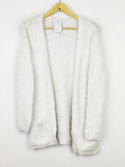 Buy online pre-used pre-loved 100% authentic & Original branded F&F (LS-12169) available in Pakistan. Top international brands avilable.