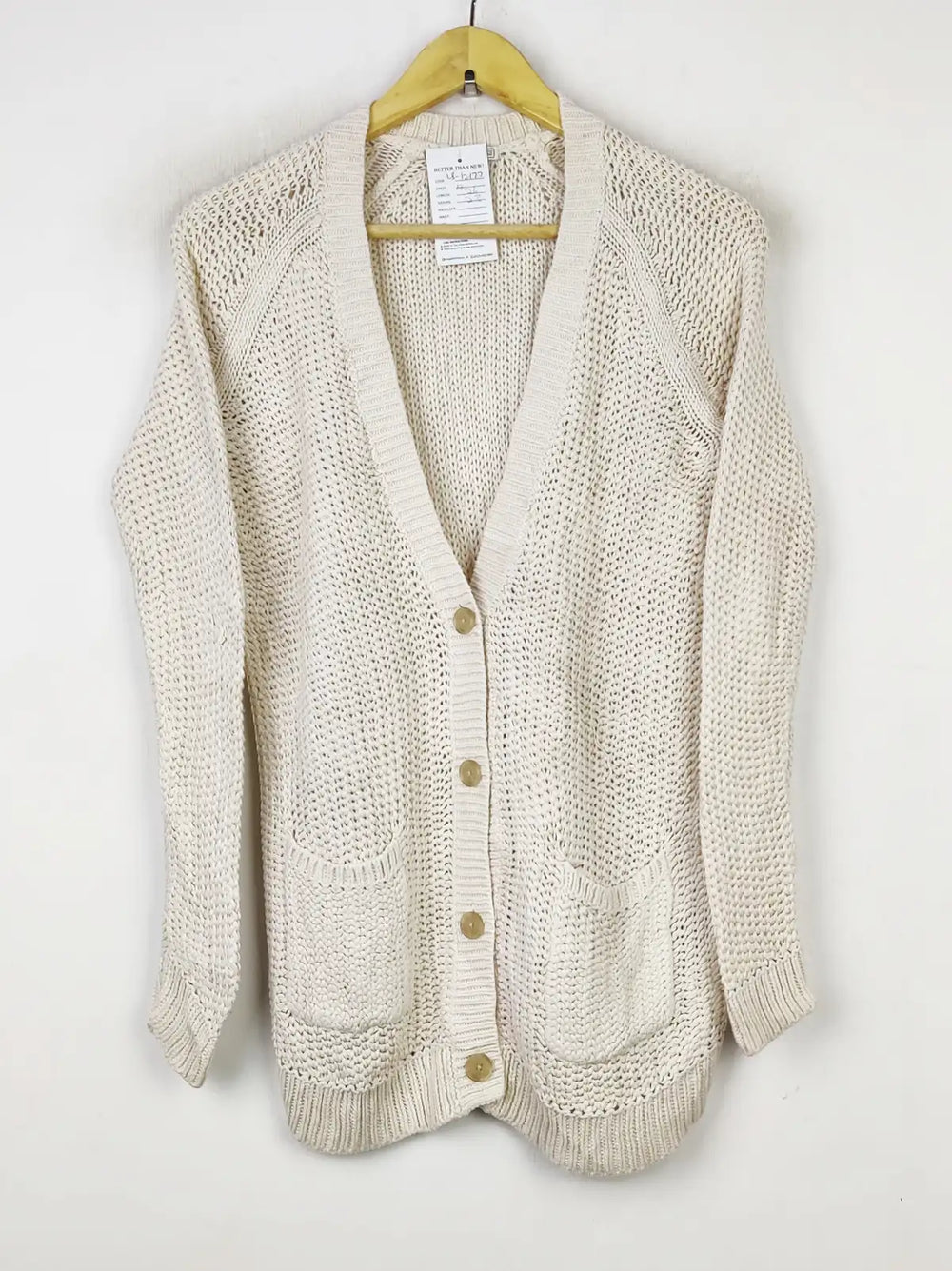 Buy online pre-used pre-loved 100% authentic & Original branded Gap (LS-12177) available in Pakistan. Top international brands avilable.