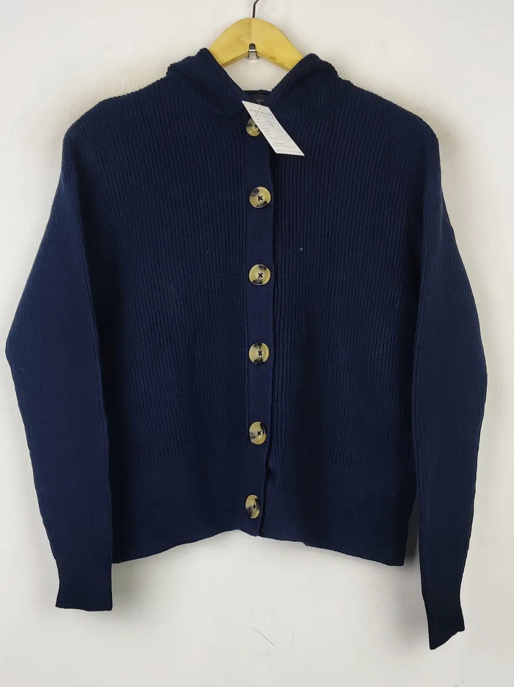 Buy online pre-used pre-loved 100% authentic & Original branded Marks & Spencer (LS-12213) available in Pakistan. Top international brands avilable.