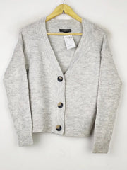 Buy online pre-used pre-loved 100% authentic & Original branded Primark (LS-12223) available in Pakistan. Top international brands avilable.