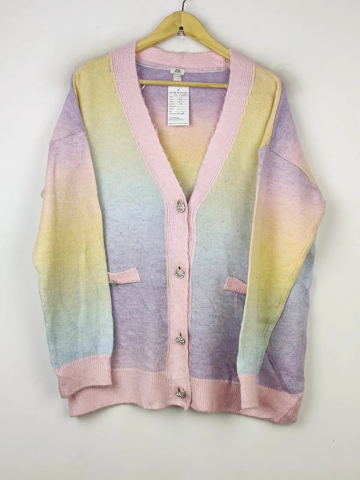 Buy online pre-used pre-loved 100% authentic & Original branded River Island (LS-12250) available in Pakistan. Top international brands avilable.