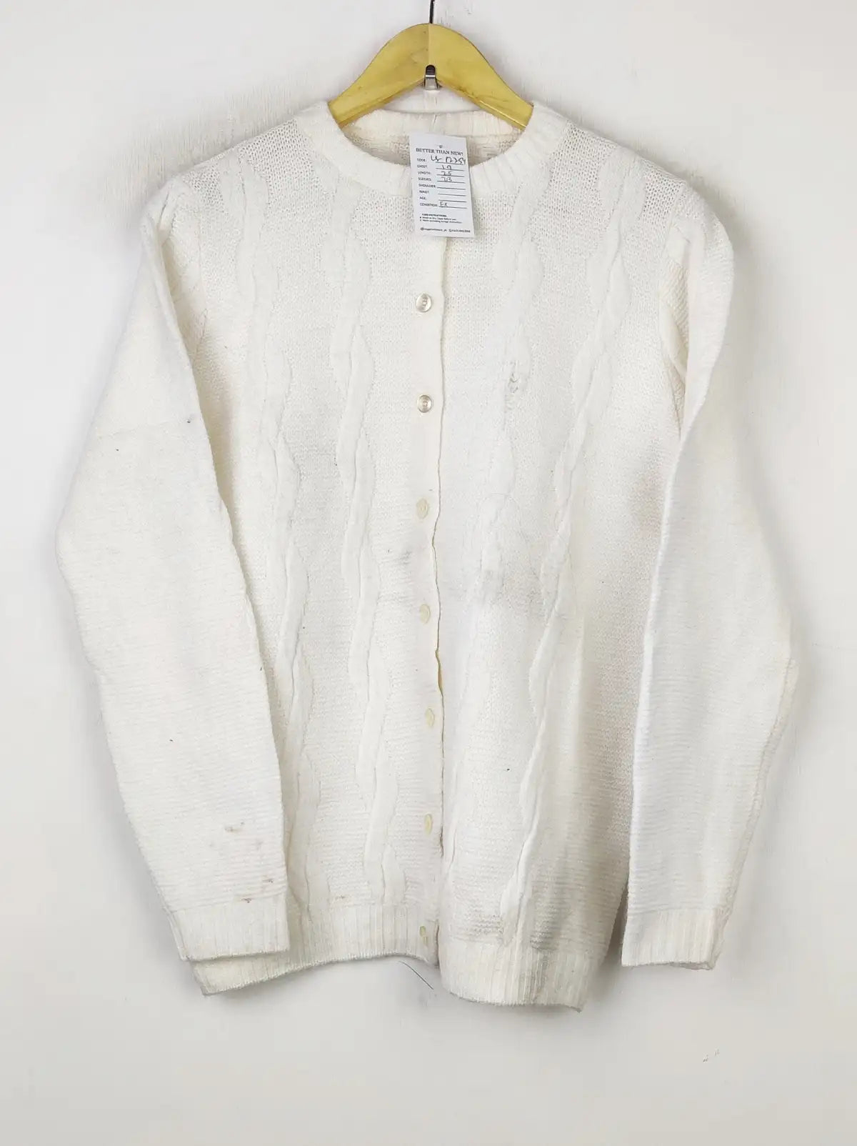 Buy online pre-used pre-loved 100% authentic & Original branded Unknown Brand (LS-12254) available in Pakistan. Top international brands avilable.