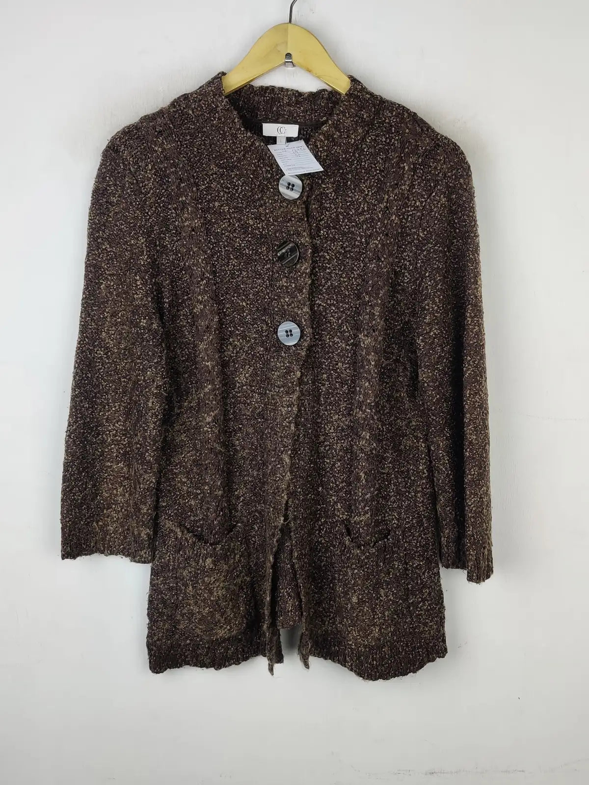 Buy online pre-used pre-loved 100% authentic & Original branded Cc (LS-12256) available in Pakistan. Top international brands avilable.