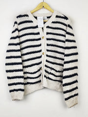 Buy online pre-used pre-loved 100% authentic & Original branded Primark (LS-12262) available in Pakistan. Top international brands avilable.