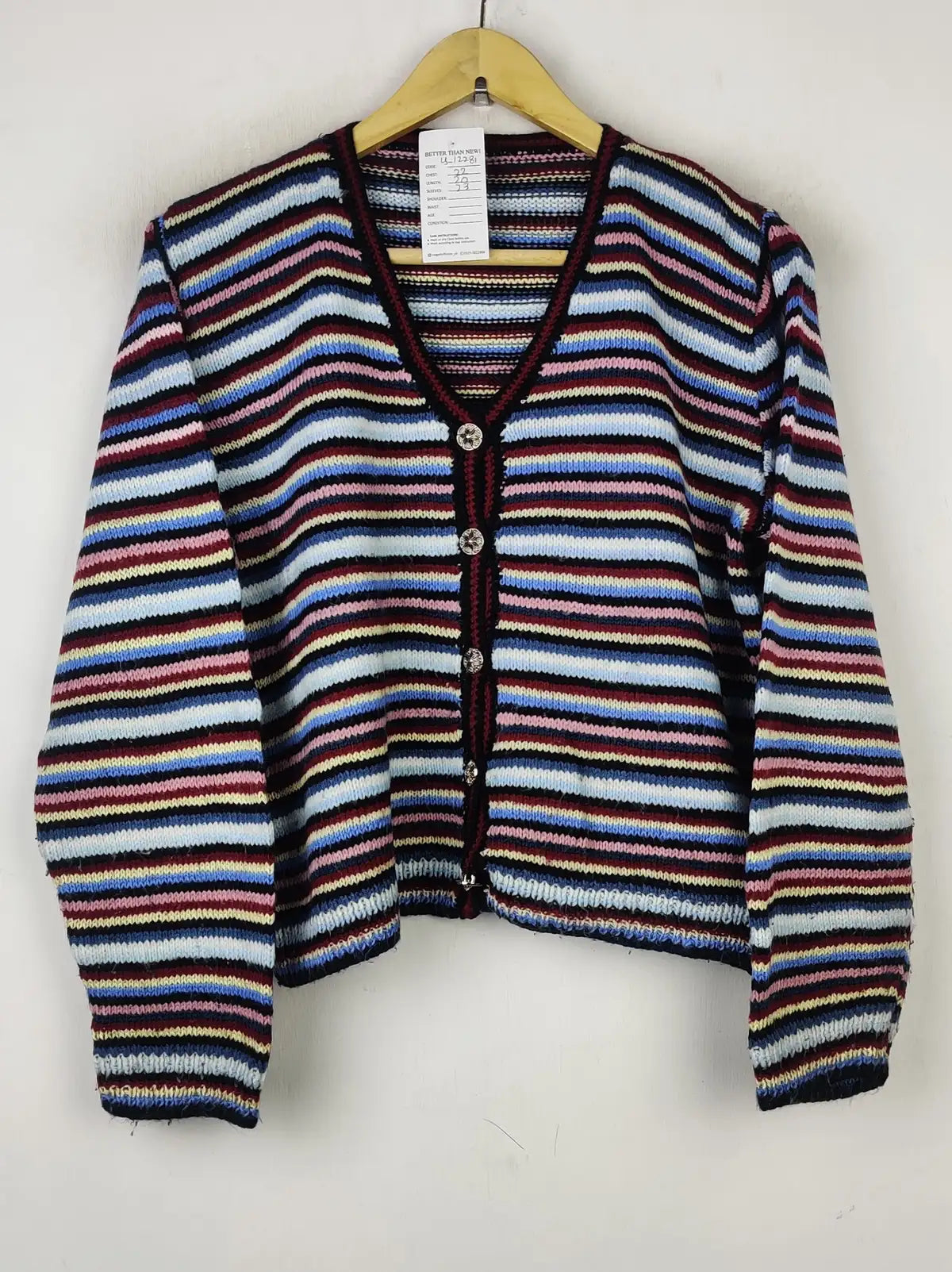 Buy online pre-used pre-loved 100% authentic & Original branded Unknown Brand (LS-12281) available in Pakistan. Top international brands avilable.