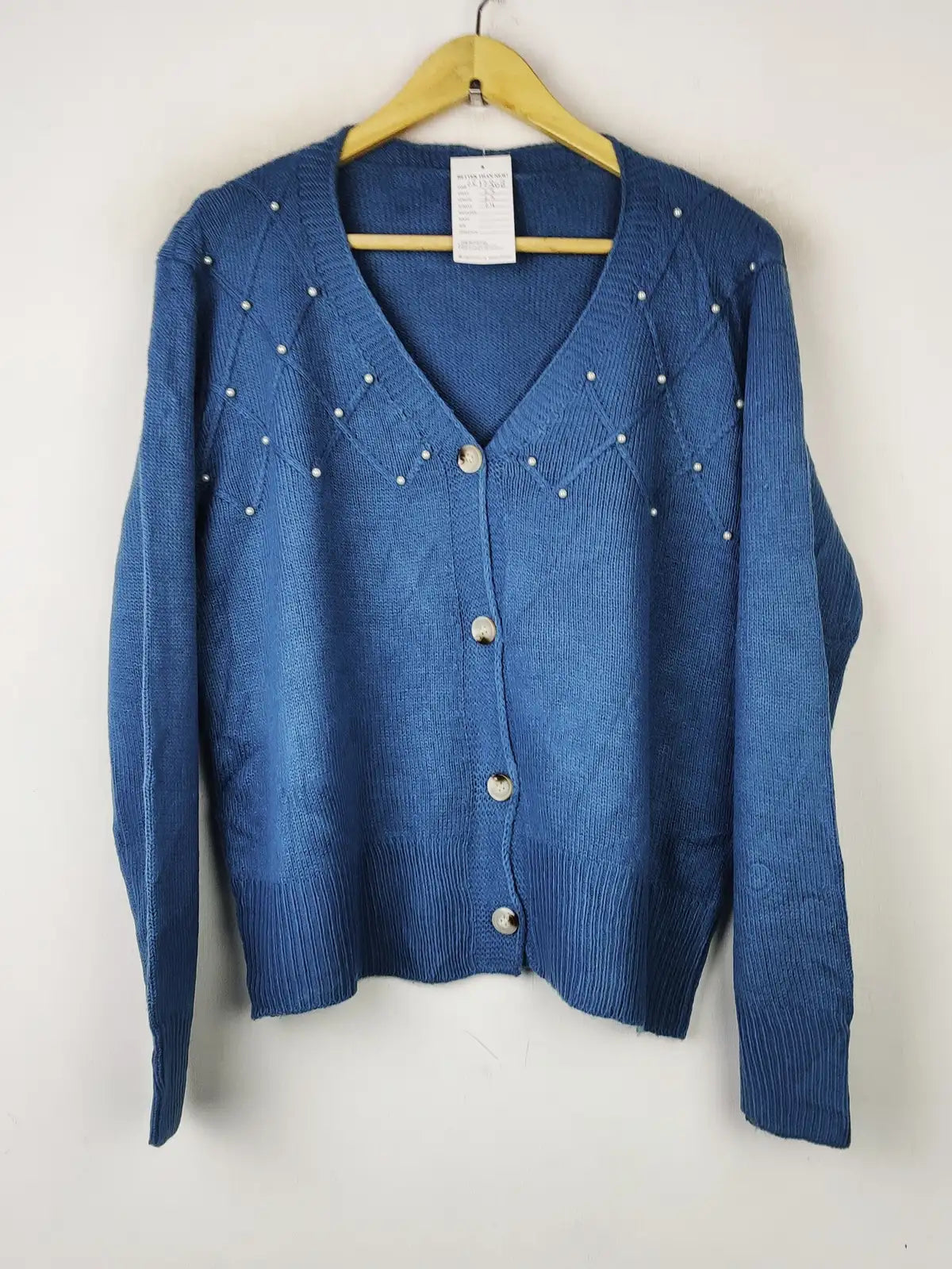 Buy online pre-used pre-loved 100% authentic & Original branded Unknown Brand (LS-12307) available in Pakistan. Top international brands avilable.