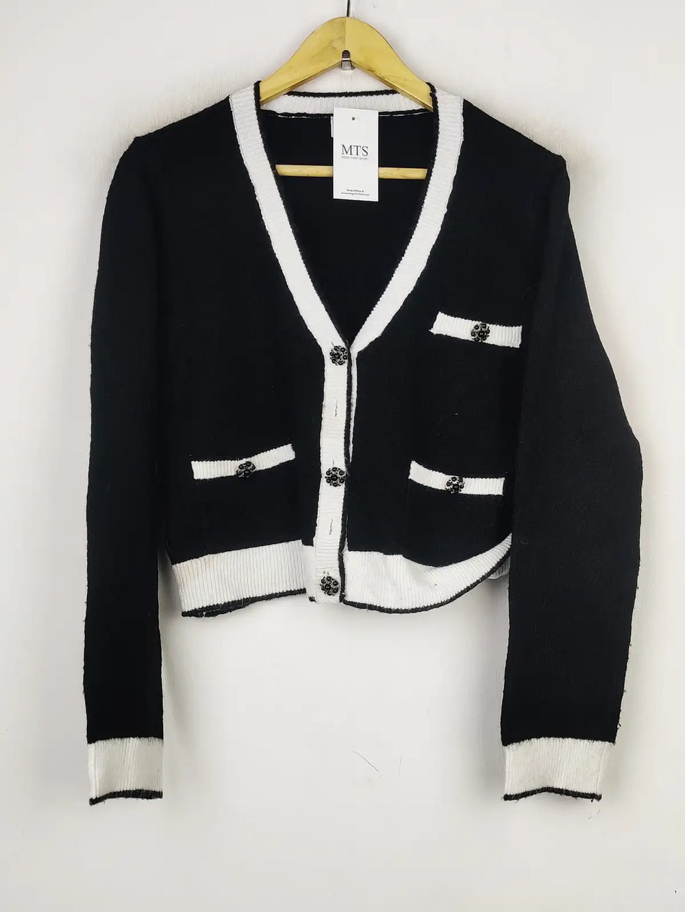 Buy online pre-used pre-loved 100% authentic & Original branded Savida (LS-12409) available in Pakistan. Top international brands avilable.