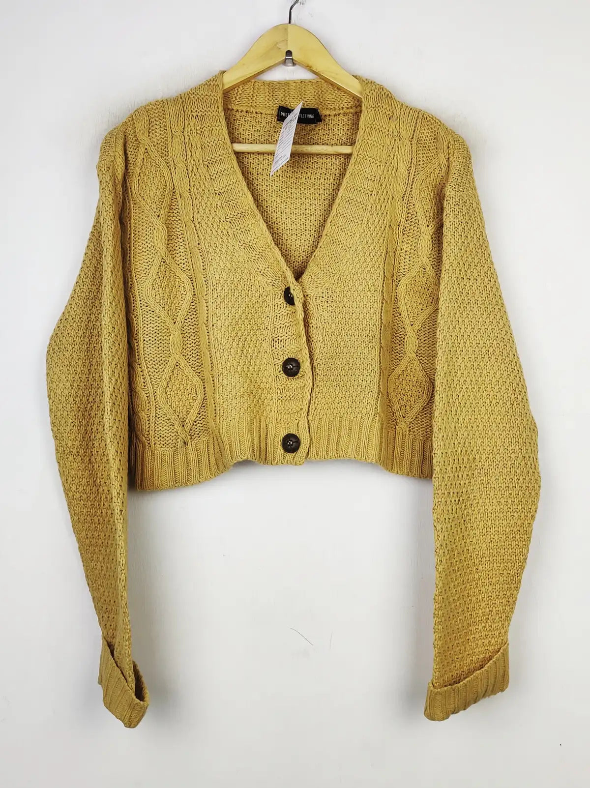 Buy online pre-used pre-loved 100% authentic & Original branded Prettylittlething (LS-12414) available in Pakistan. Top international brands avilable.