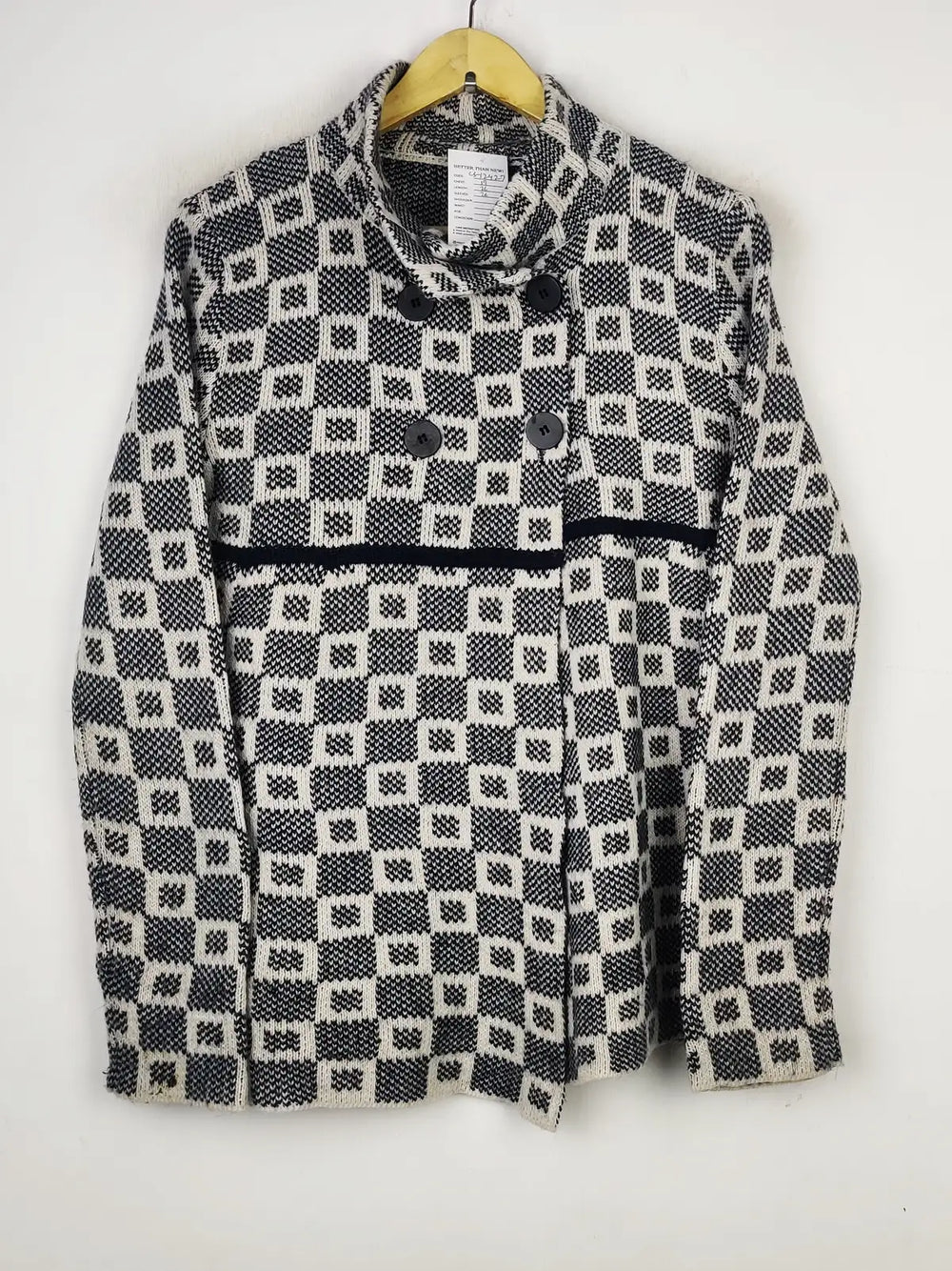 Buy online pre-used pre-loved 100% authentic & Original branded Unknown Brand (LS-12427) available in Pakistan. Top international brands avilable.