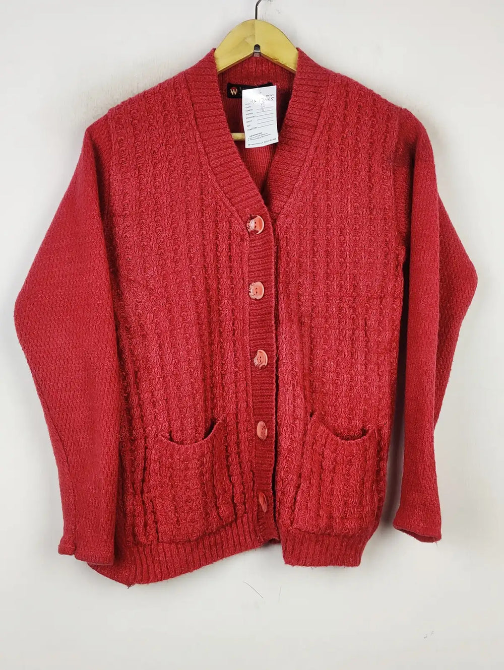 Buy online pre-used pre-loved 100% authentic & Original branded Wintos (LS-12465) available in Pakistan. Top international brands avilable.