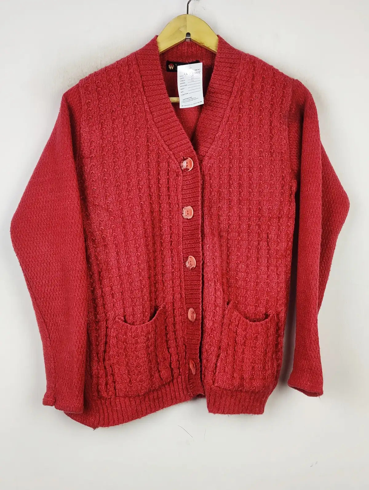 Buy online pre-used pre-loved 100% authentic & Original branded Wintos (LS-12465) available in Pakistan. Top international brands avilable.