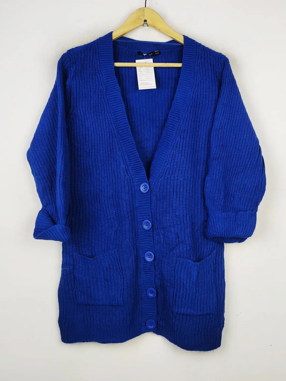 Buy online pre-used pre-loved 100% authentic & Original branded Atmosphere (LS-12482) available in Pakistan. Top international brands avilable.