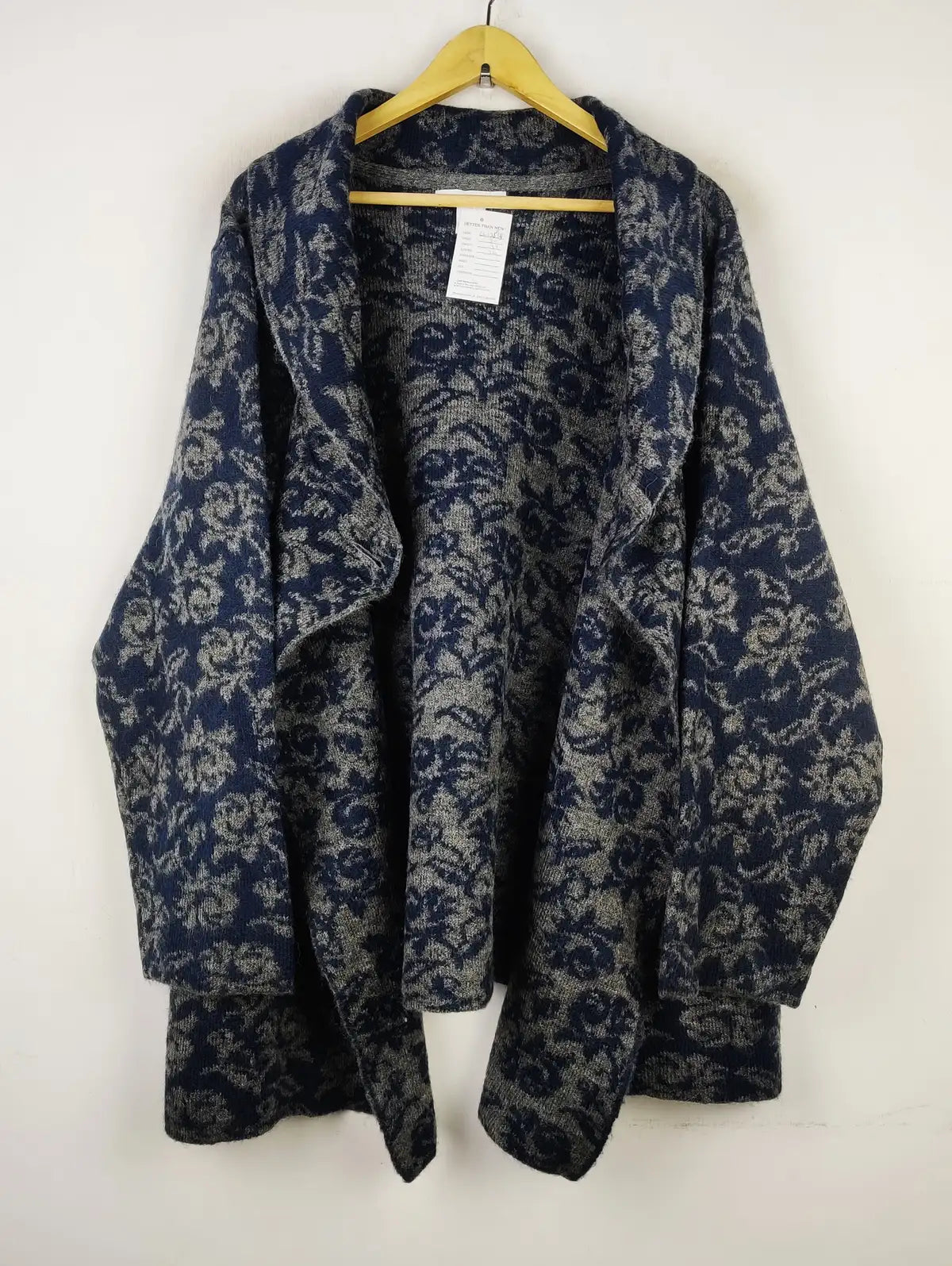 Buy online pre-used pre-loved 100% authentic & Original branded Ellen Tracy (LS-12555) available in Pakistan. Top international brands avilable.