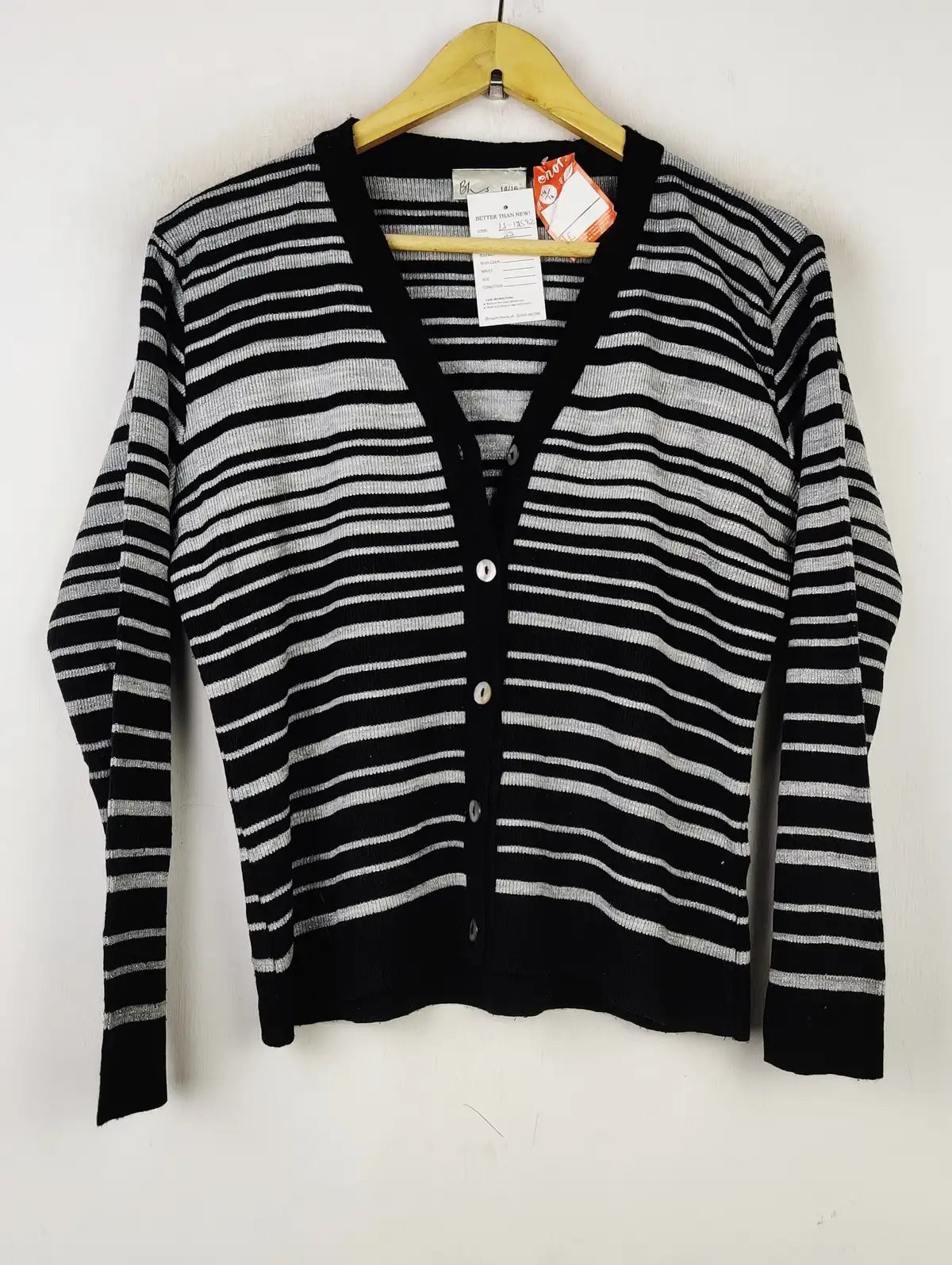 Buy online pre-used pre-loved 100% authentic & Original branded Bhs (LS-12582) available in Pakistan. Top international brands avilable.