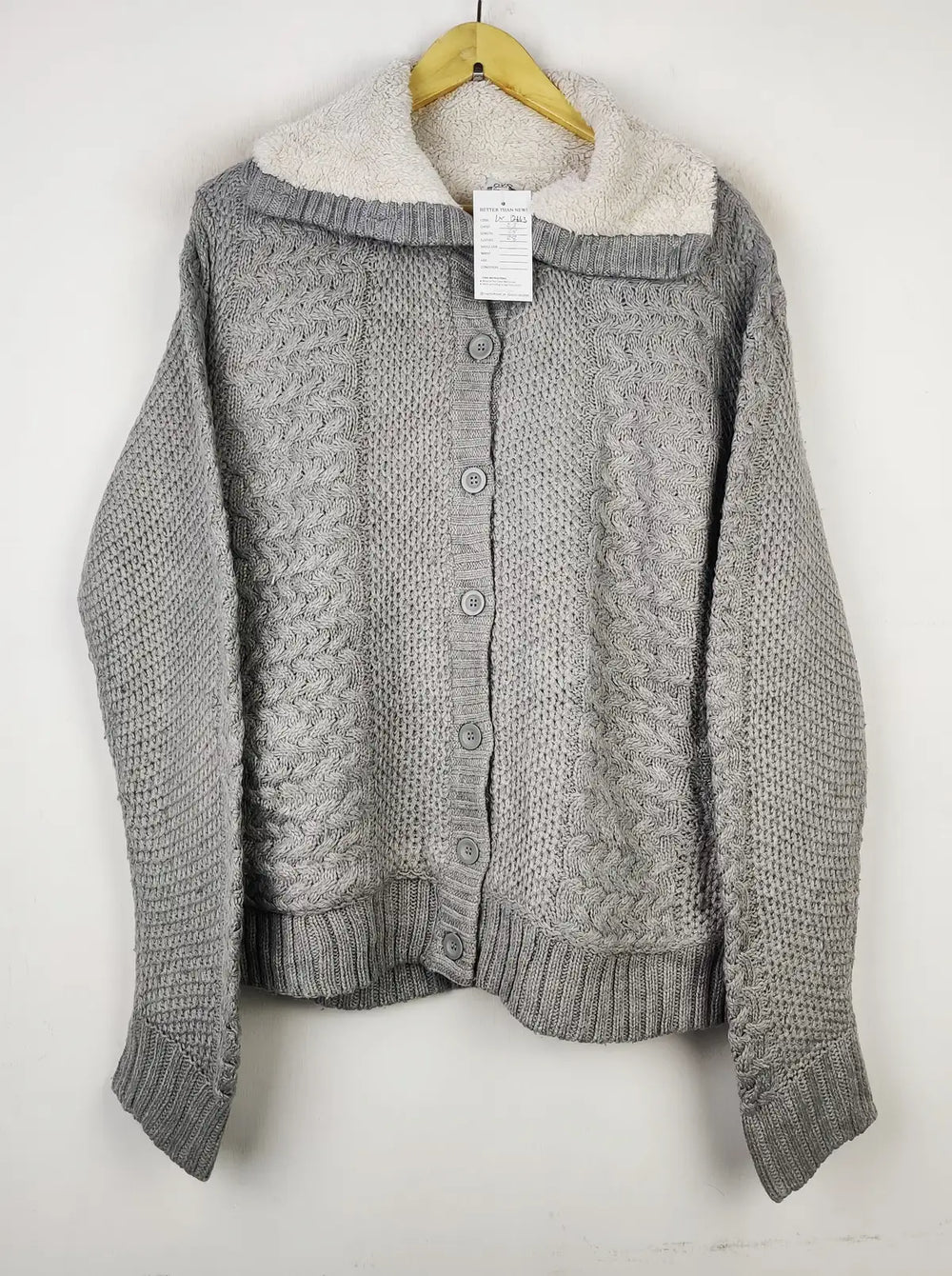 Buy online pre-used pre-loved 100% authentic & Original branded Ovs (LS-12663) available in Pakistan. Top international brands avilable.