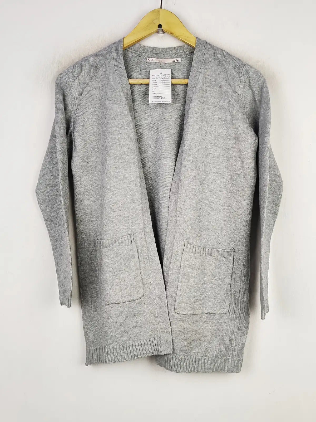 Buy online pre-used pre-loved 100% authentic & Original branded Only (LS-12677) available in Pakistan. Top international brands avilable.