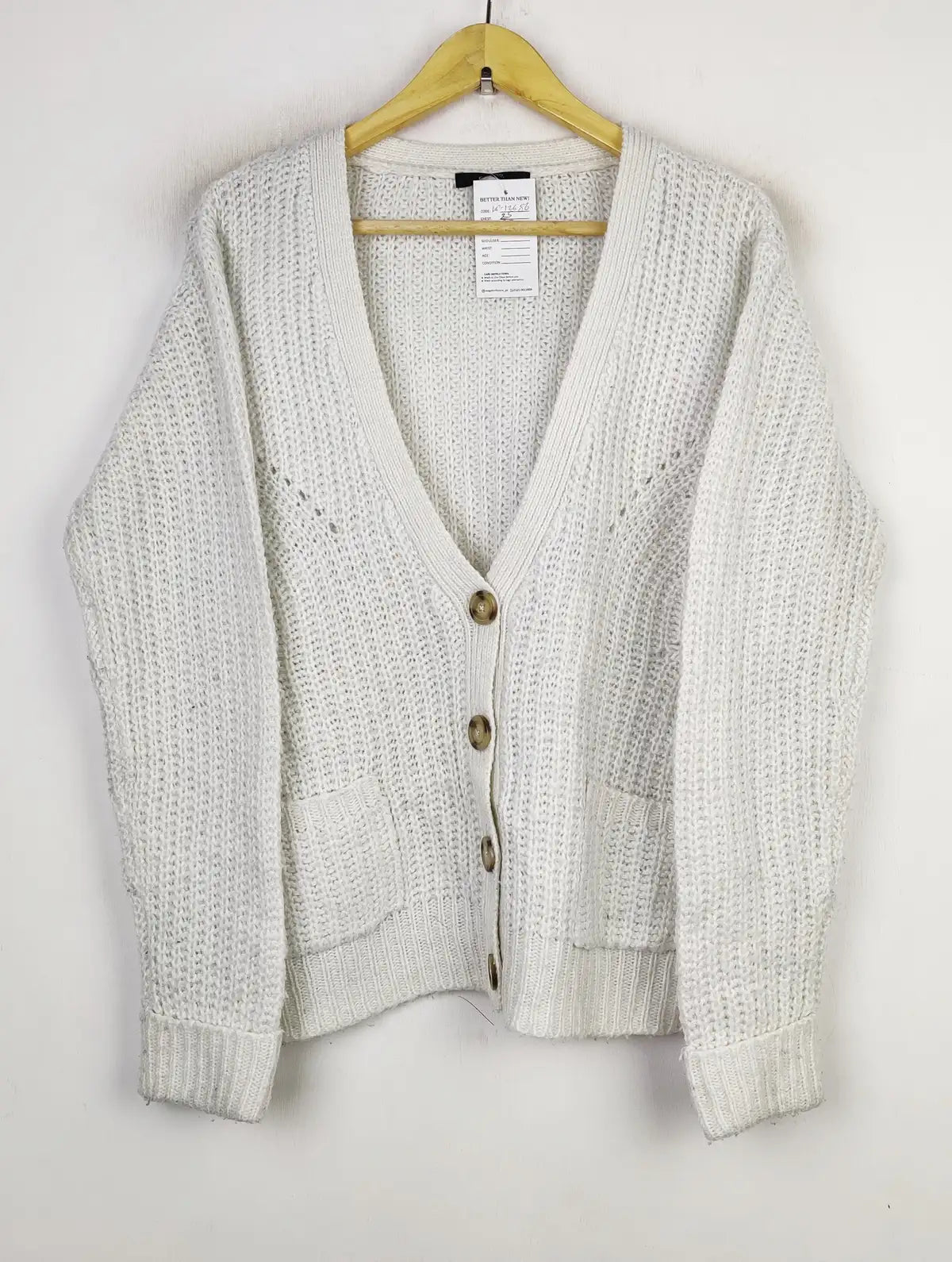 Buy online pre-used pre-loved 100% authentic & Original branded George (LS-12686) available in Pakistan. Top international brands avilable.