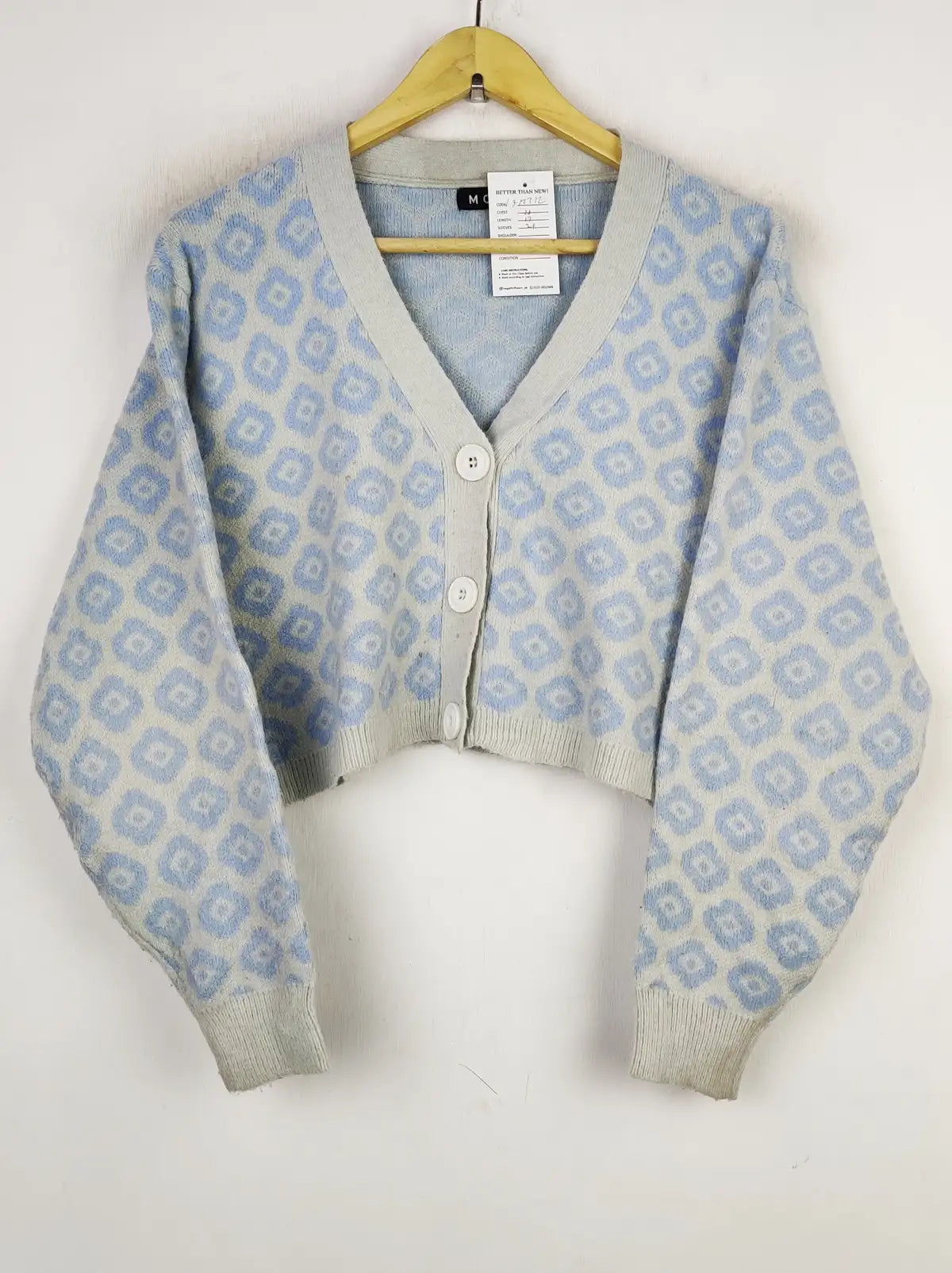 Buy online pre-used pre-loved 100% authentic & Original branded Motel (LS-12712) available in Pakistan. Top international brands avilable.