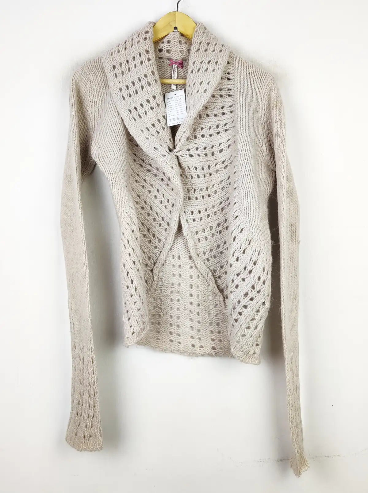 Buy online pre-used pre-loved 100% authentic & Original branded White Stuff (LS-12740) available in Pakistan. Top international brands avilable.