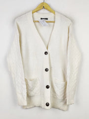 Buy online pre-used pre-loved 100% authentic & Original branded Shein (LS-12769) available in Pakistan. Top international brands avilable.