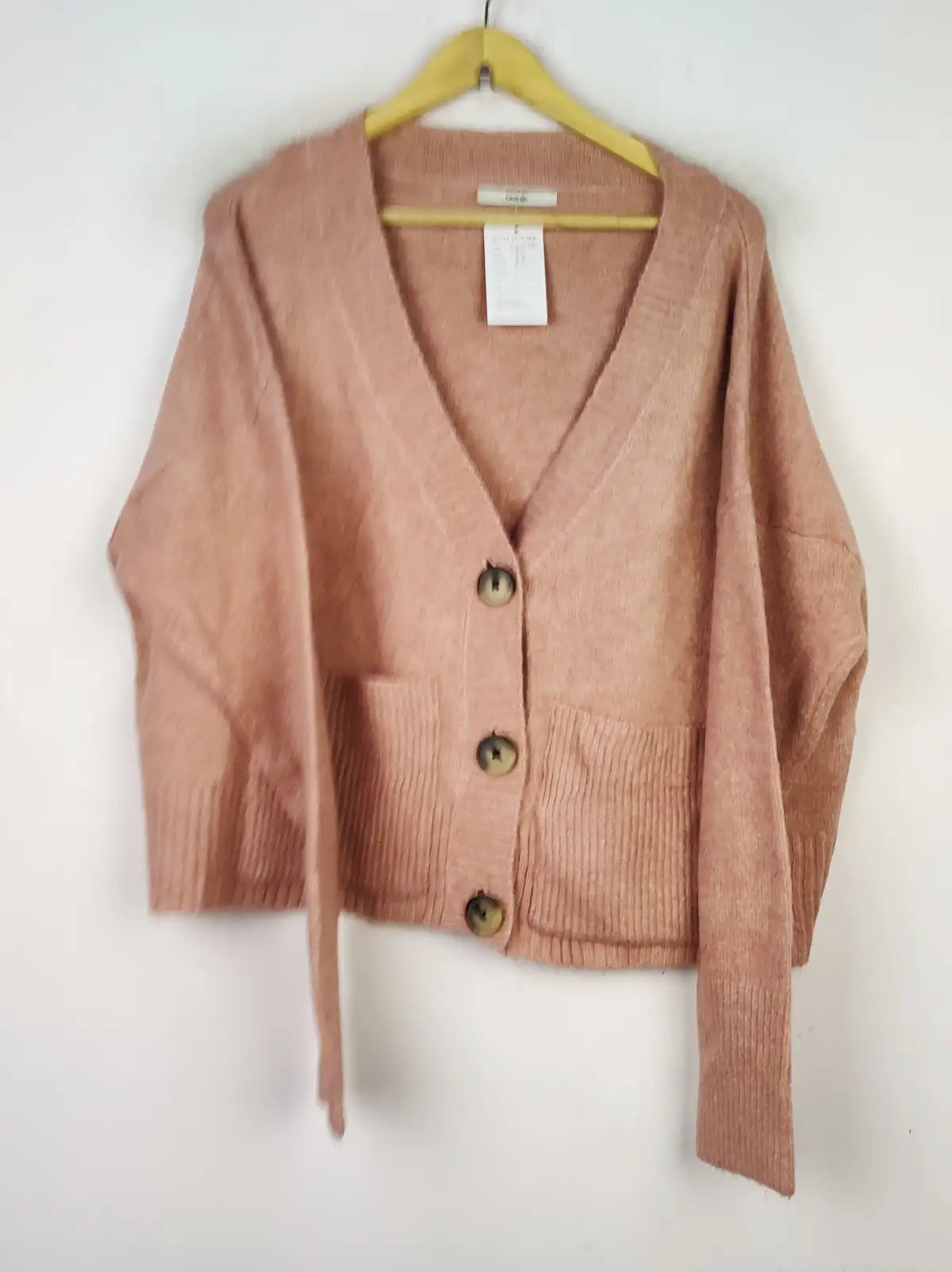 Buy online pre-used pre-loved 100% authentic & Original branded George (LS-12884) available in Pakistan. Top international brands avilable.