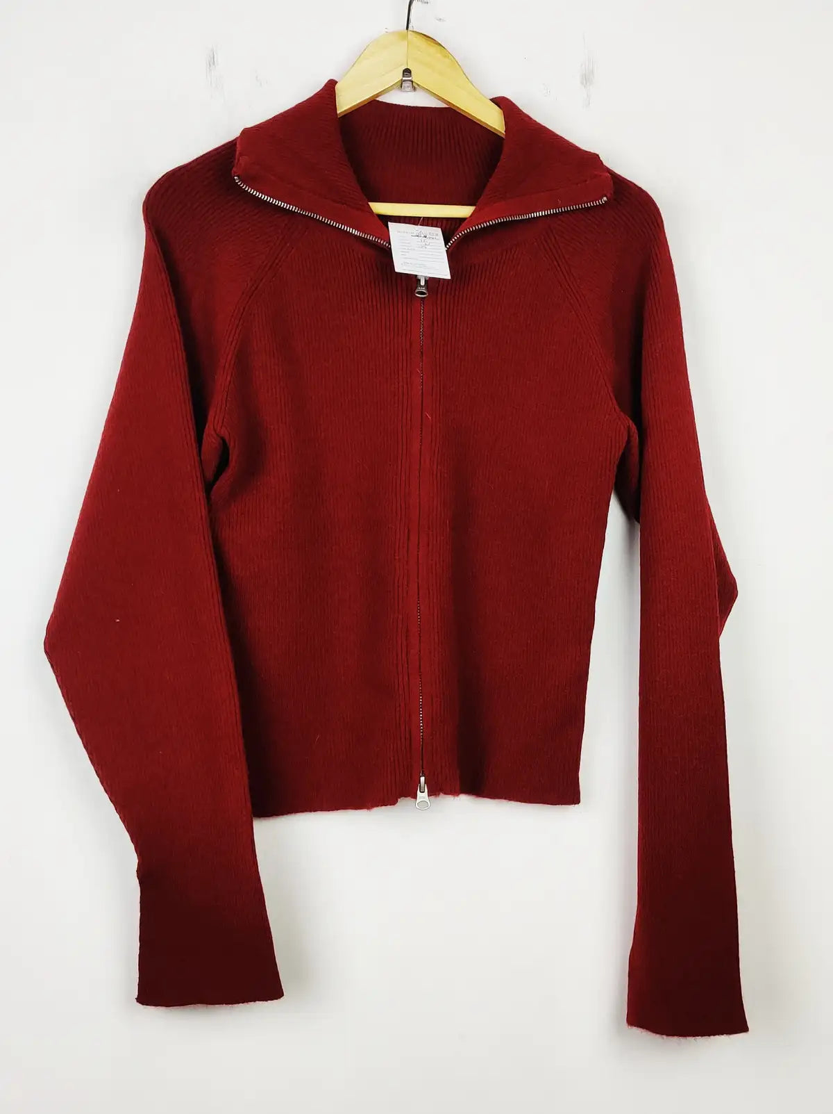 Buy online pre-used pre-loved 100% authentic & Original branded Dazy (LS-12946) available in Pakistan. Top international brands avilable.