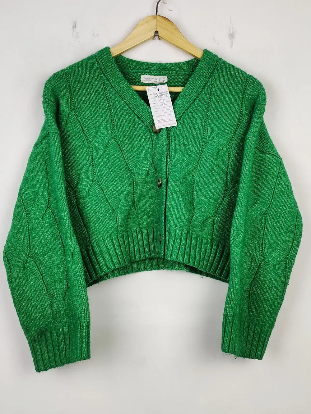 Buy online pre-used pre-loved 100% authentic & Original branded Primark (LS-12986) available in Pakistan. Top international brands avilable.