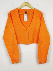 Buy online pre-used pre-loved 100% authentic & Original branded H&M (LS-12991) available in Pakistan. Top international brands avilable.