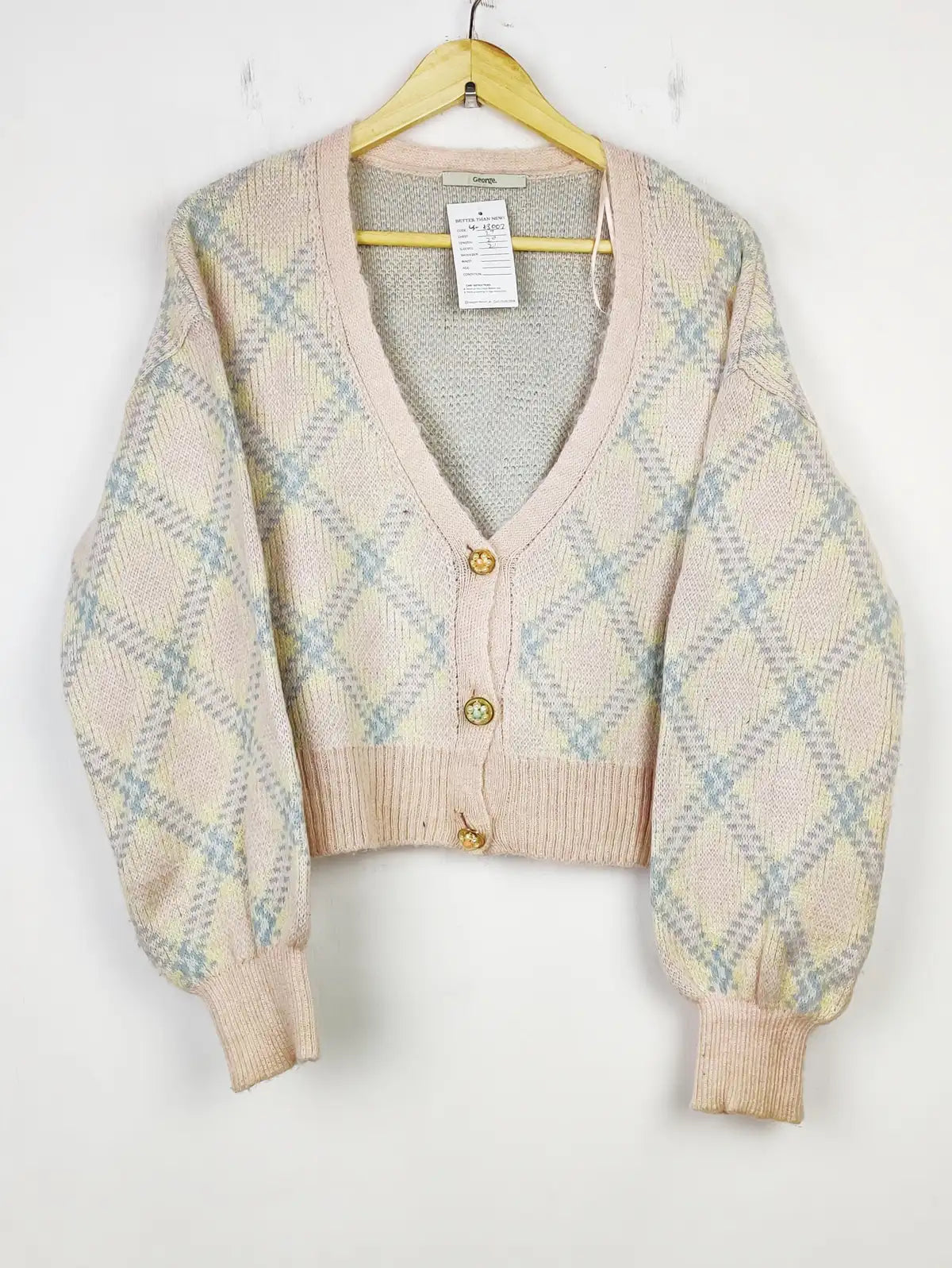 Buy online pre-used pre-loved 100% authentic & Original branded George (LS-13007) available in Pakistan. Top international brands avilable.