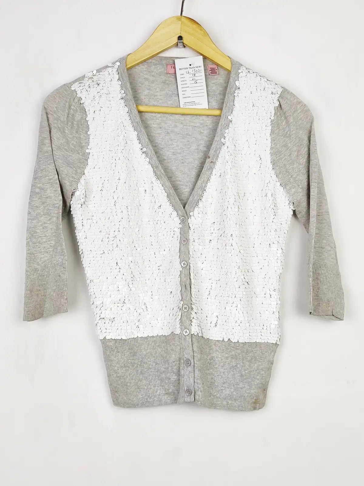 Buy online pre-used pre-loved 100% authentic & Original branded Ted Baker (LS-13021) available in Pakistan. Top international brands avilable.