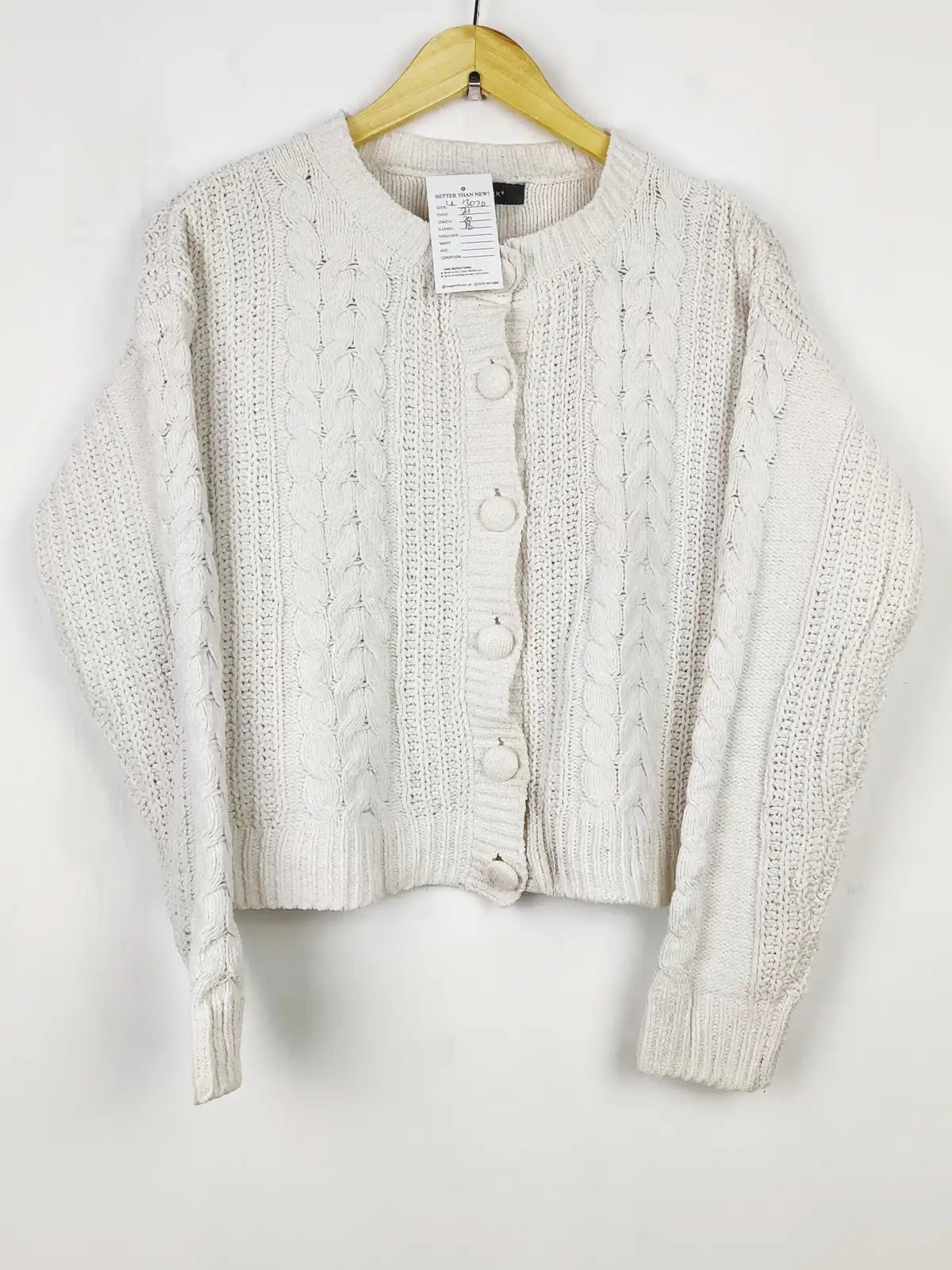 Buy online pre-used pre-loved 100% authentic & Original branded Primark (LS-13070) available in Pakistan. Top international brands avilable.