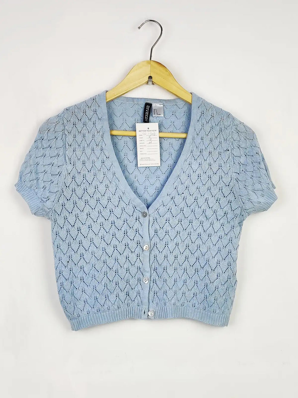 Buy online pre-used pre-loved 100% authentic & Original branded H&M (LS-13081) available in Pakistan. Top international brands avilable.