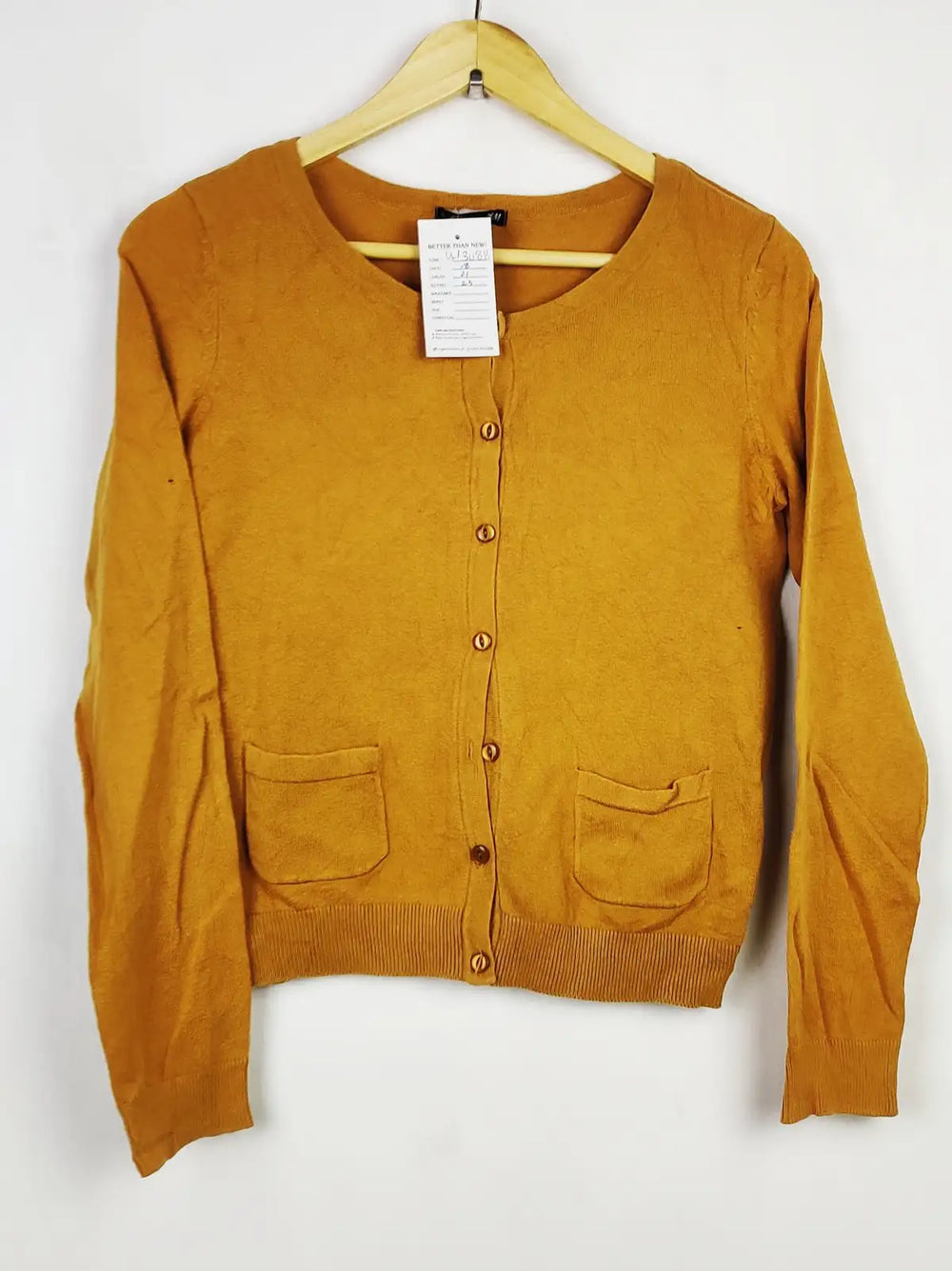 Buy online pre-used pre-loved 100% authentic & Original branded H&M (LS-13088) available in Pakistan. Top international brands avilable.