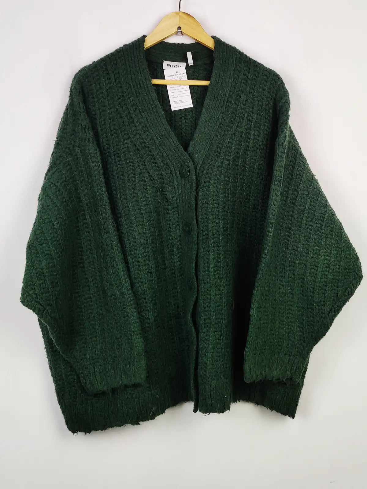 Buy online pre-used pre-loved 100% authentic & Original branded Weekday (LS-13094) available in Pakistan. Top international brands avilable.