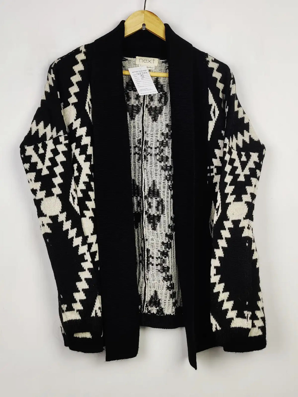 Buy online pre-used pre-loved 100% authentic & Original branded Next (LS-13132) available in Pakistan. Top international brands avilable.